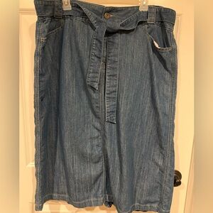 Women’s Size 18W CJ Banks Belted Blue Jean Denim Skirt